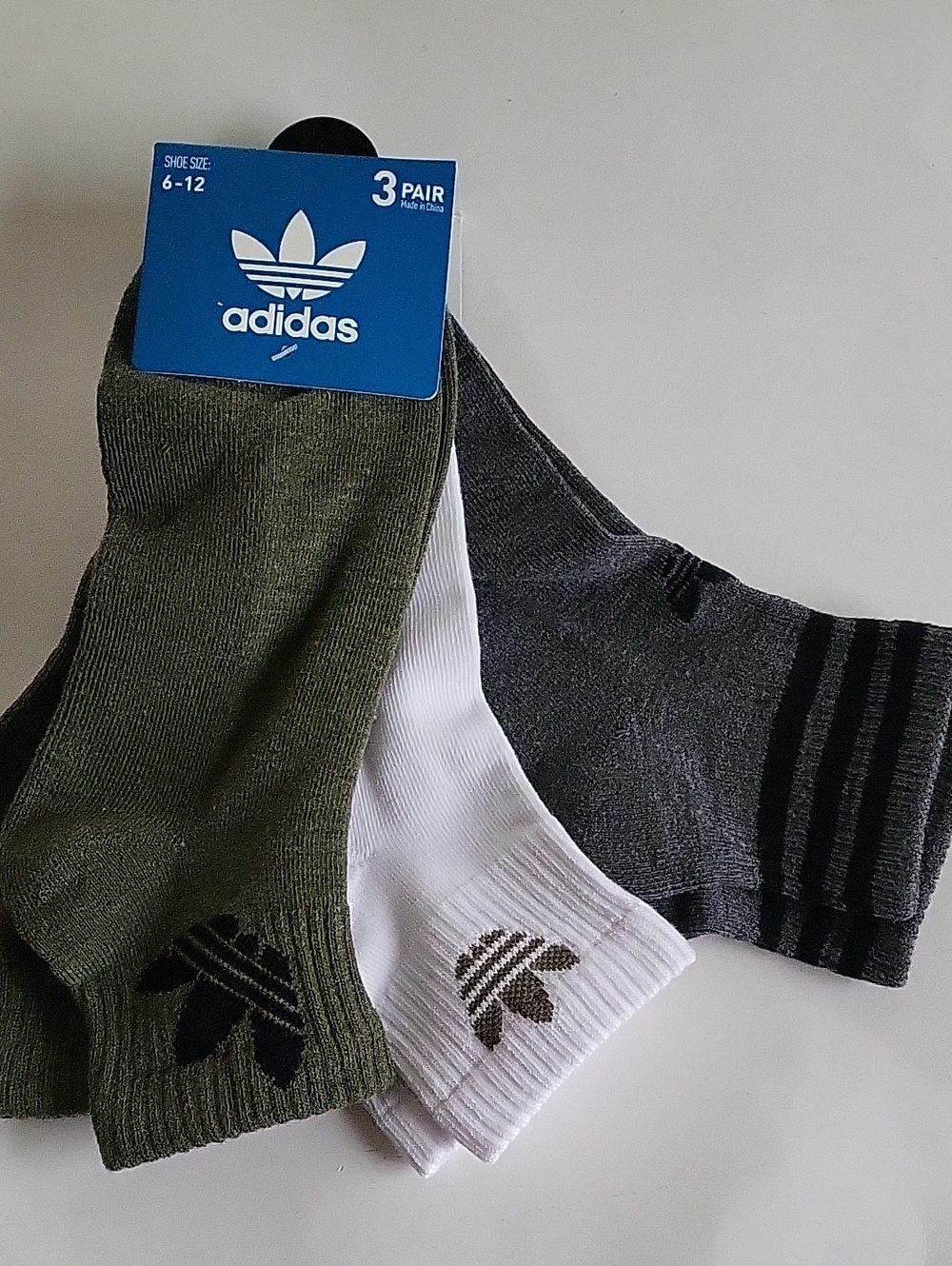 Adidas Originals 3-pack Ankle sport socks size L 6-12 green Black